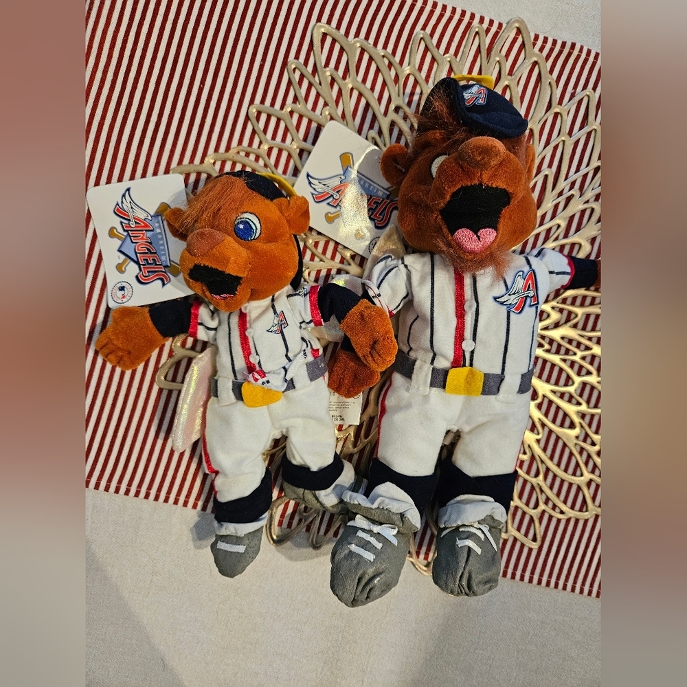 NWT Set of 2 Anaheim Angel's Vintage Baseball Beanies. - Picture 1 of 10